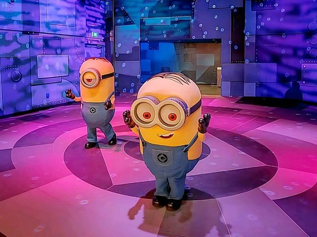 Mayhem with the Minions in USS