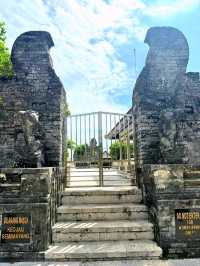 Uluwatu Temple – A Cliffside Treasure of Bali
