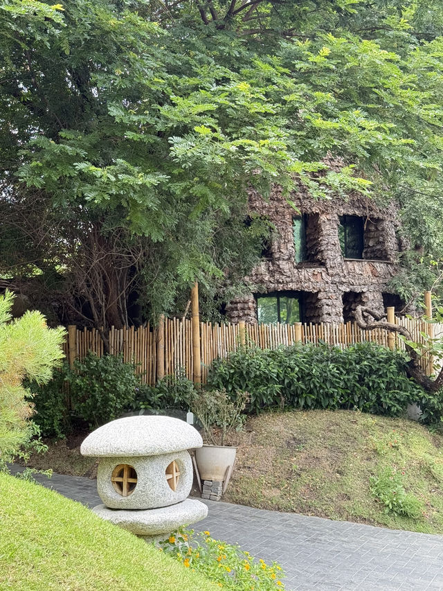 คาเฟ่ กทม.888 Little hill cafe