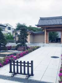 【東京都　北区　芥川龍之介ゆかりの地・田端の坂道と寺社の数々。赤紙仁王尊】