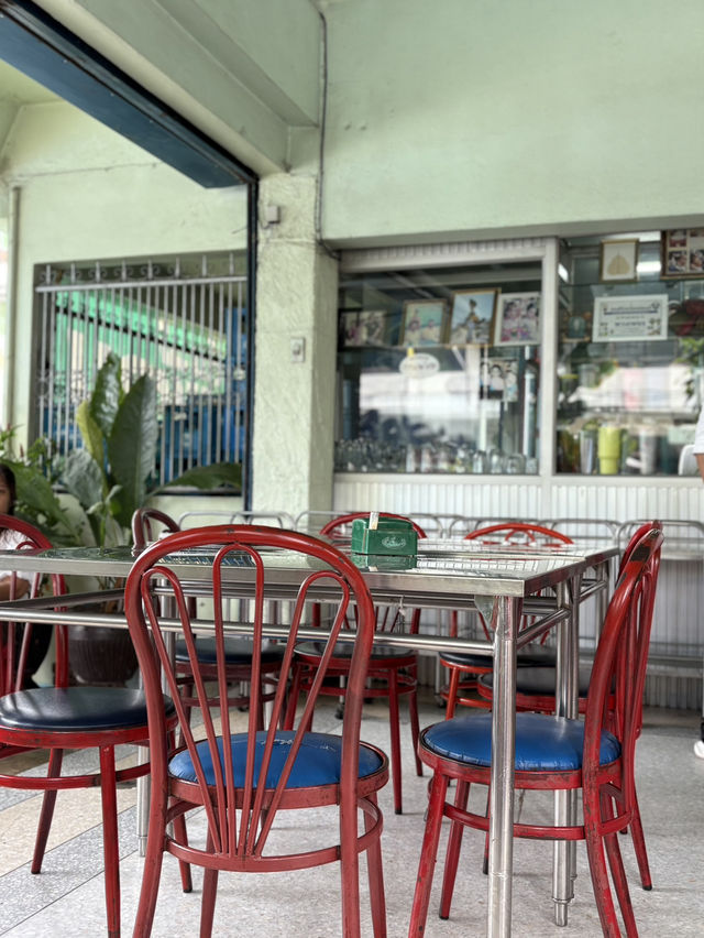 พวงเพชร ร้านอาหารเพชรบุรี