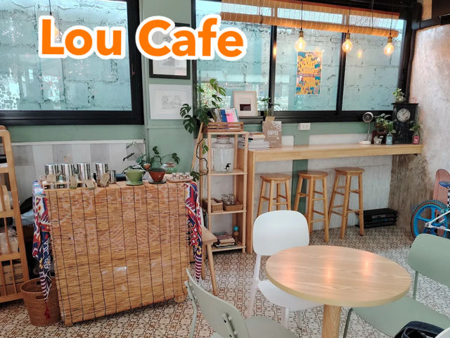 Lou Cafe คาเฟ่สวยพัทยา
