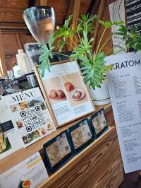 KRATOM INTHA RATCHABURI