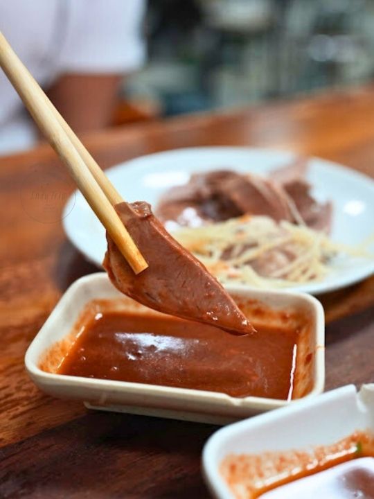 🥩 หมูกรอบอร่อยมาก Zhouji Meat Porridge