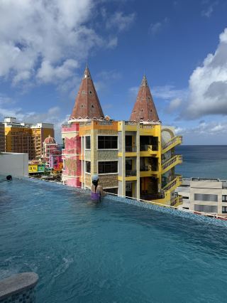 Perfect Okinawa hotel with swimming pool, breakfast, and sauna.