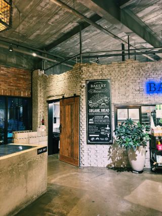 Osan Nine Block, a large cafe filled with emotion and leisure