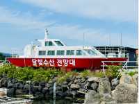 Unique Water Activities on Jeju's Clear Waters
