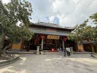 🏯 【上海龍華寺】1700年古剎深度遊！免費開放+素麵一絕，祈福靈驗的魔都佛國祕境