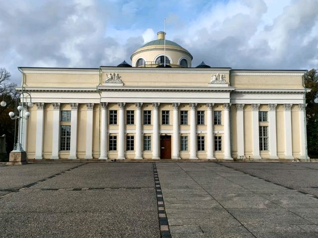 Vibing Around Helsinki City Center Vibing Around Helsinki City Center