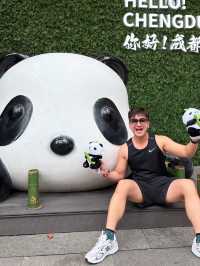 Chengdu Travel Diary: From Old Charm to Modern Glam 🐼🎋🧋🚂🍛
