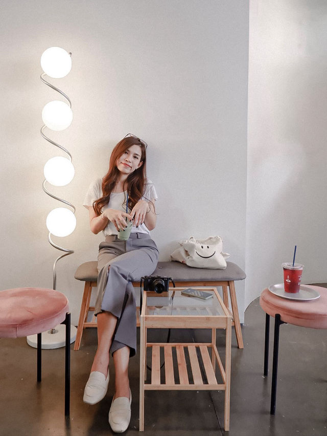 Repeat Cafe(リピート) คาเฟ่ลำปาง Repeat Cafe(リピート) คาเฟ่ลำปาง