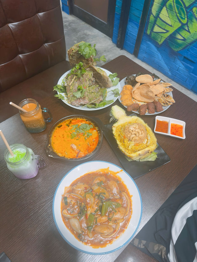 必食火山排骨巨型登場