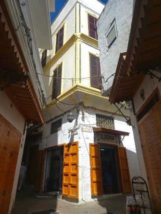 In the alleyways of Tangier, Morocco: Anchiang Medina🇲🇦