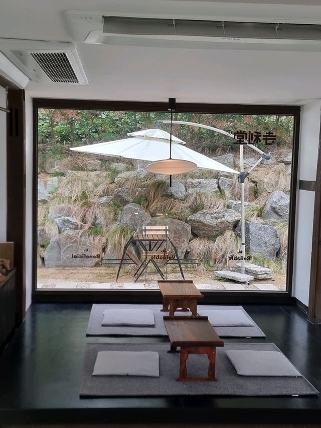 고즈넉한 분위기에, 카페 사리당