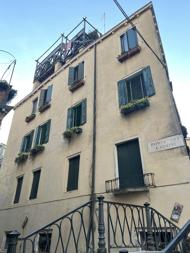 베네치아, 골목을 따라 흐르는 작은 운하와 함께한 하루