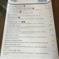 Mae Nam Khong Thai Restaurants: ร้านไทยอร่อยเริศ