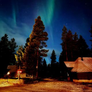 🌌 Aurora Village Oy: An Arctic Dream Getaway 