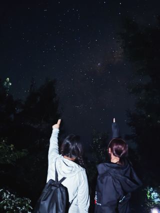 Mount Ijen | A 2,386m Midnight Challenge: Chasing Starlight, Blue Fire, and Sunrise.