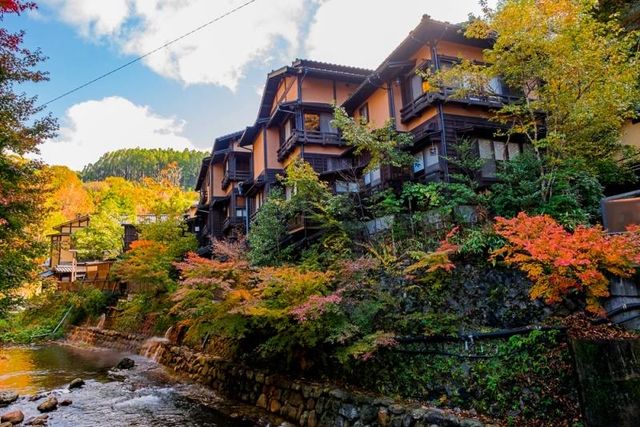 What to Do in Kumamoto? 7 Amazing Experiences from Castles to Volcanoes!