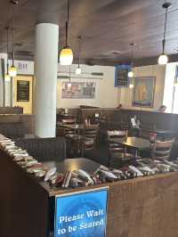 Halifax Downtown에 있는 랜드마크 seafood restaurant~Bluenose!!