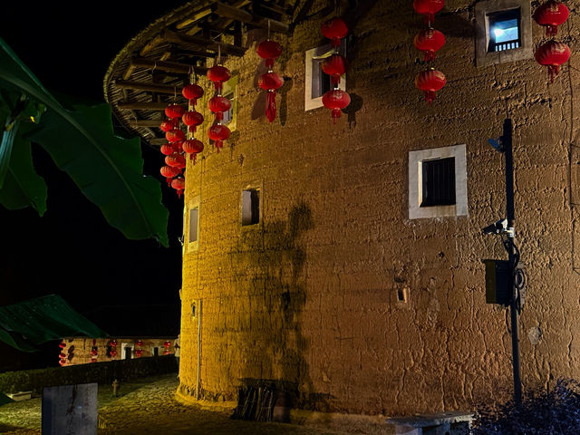 Sun-kissed by day 🌞 and Lantern-lit by night 🏮 