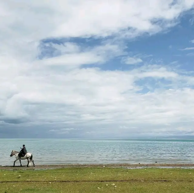 Biggest salt water lake in China