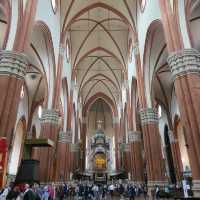 Bologna: A Tasty Journey Through Arches, Towers, and Tradition