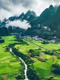 ⛰️ Wanfenglin Scenic Area – The Sea of Ten Thousand Peaks in Guizhou