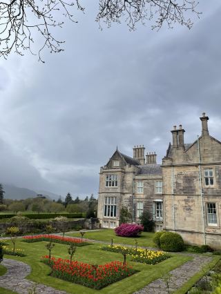 Muckross House: Enjoy the Park Grounds & Gardens for Free