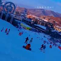 There are four famous ski resorts in Jilin.吉林四大滑雪场