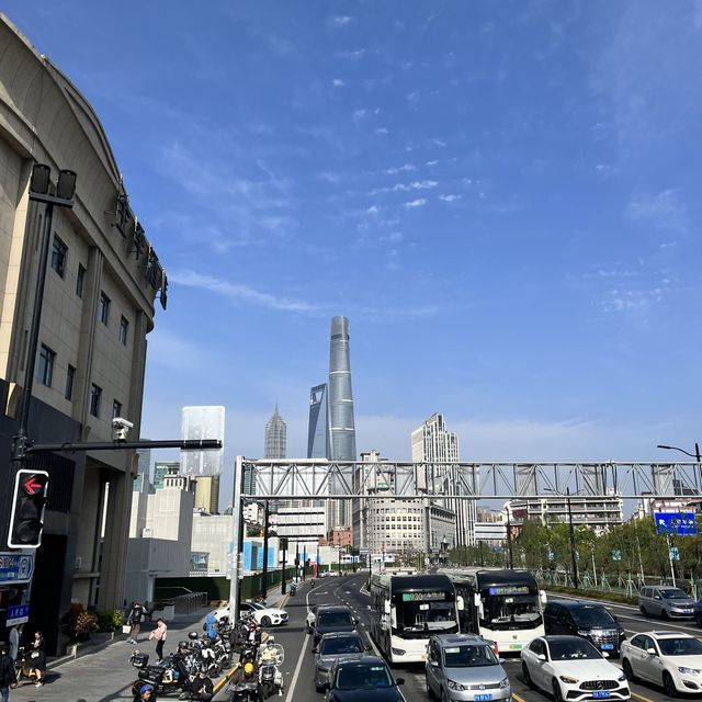 Sightseeing in Shanghai!