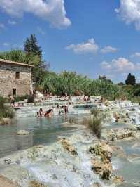 Nature's Oasis in Tuscany ♨️