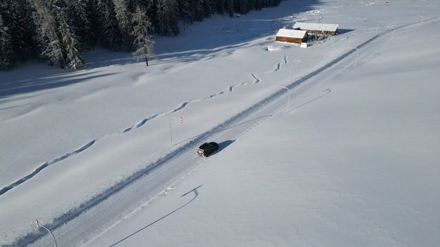 答應我？一定要來新疆看雪！美死了！