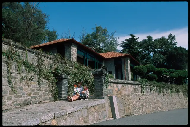Reminiscing about the modern era - A pilgrimage to Yantai Mountain Scenic Area