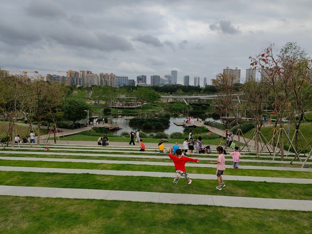 這個城央公園，遛娃撒野好去處