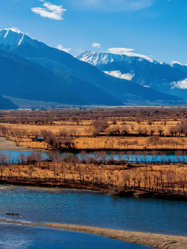 Travel during the National Day holiday and explore the magical land of Tibet!