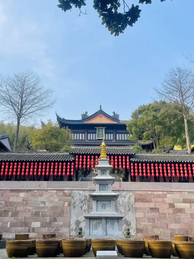 You must visit Wulei Lecture Temple when you come to Cixi! The world is inherently tranquil; all disturbances are in the mind