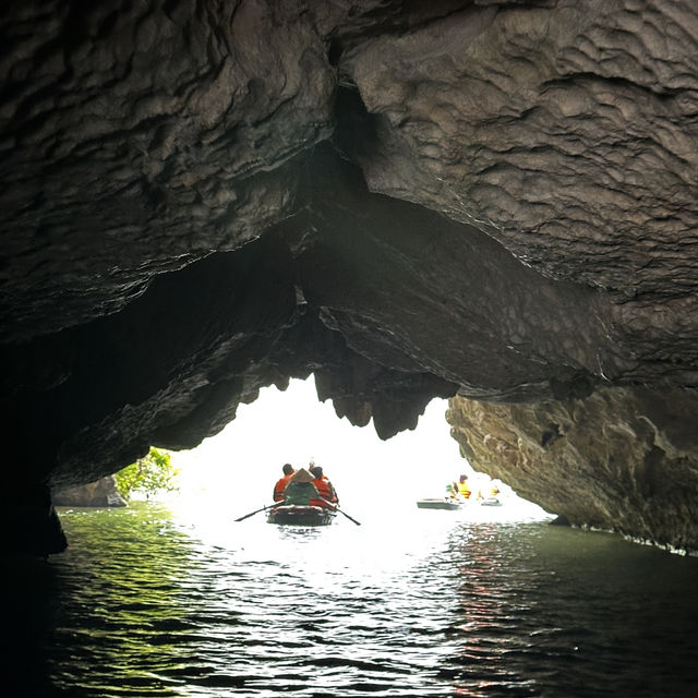 Mountains and Caves Galore in Ninh Binh 🇻🇳