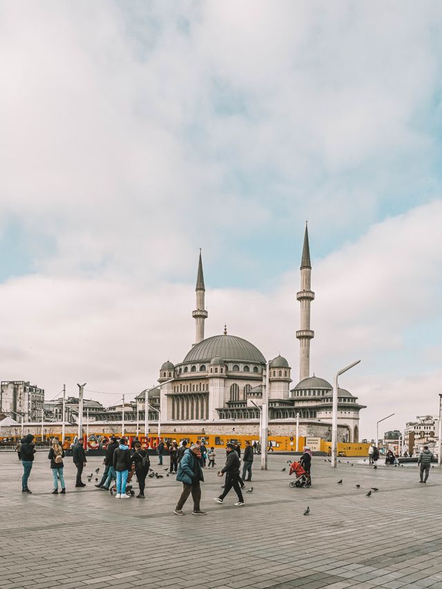 伊斯坦堡citywalk｜塔克西姆廣場