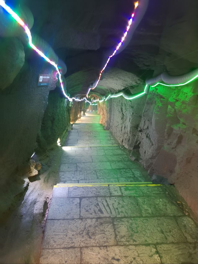 沂水周邊必打卡之地下大峽谷