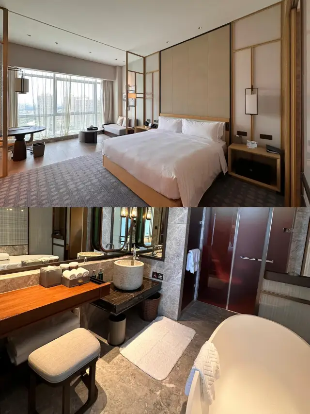 A must-stay budget hotel in Jiaxing when you bring your girlfriend!!! Absolutely amazing