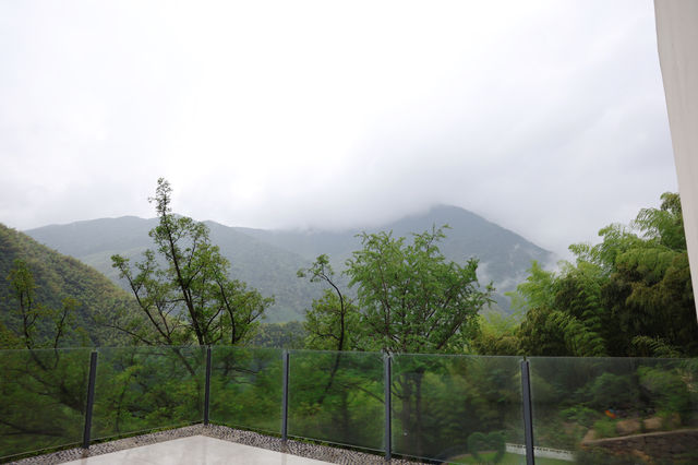 一處藏在山巔、住在雲層裡的秘密民宿