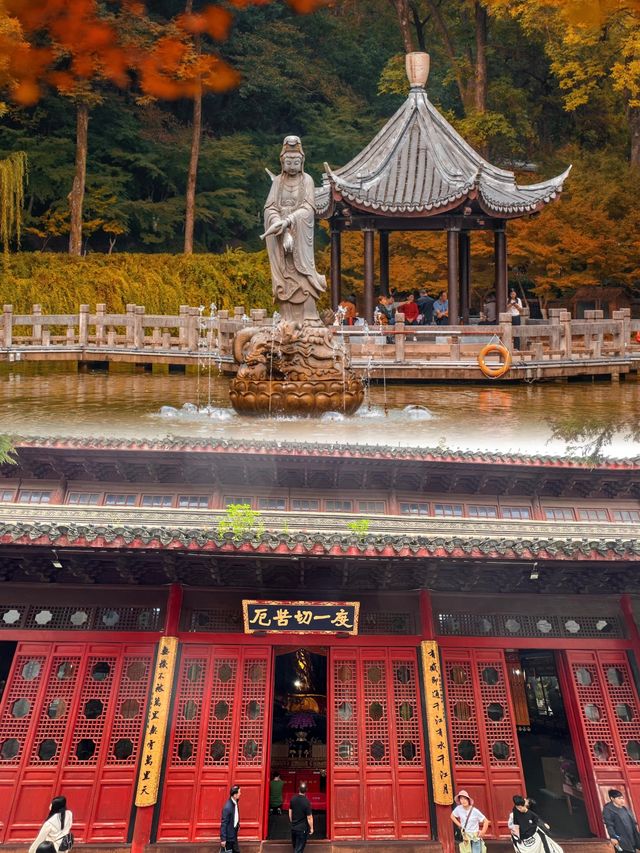 南京的棲霞古寺，一座承載著千年歷史的佛教聖地