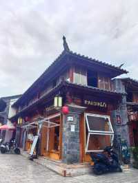 玉溪避暑中：李水仙咖啡Li's。