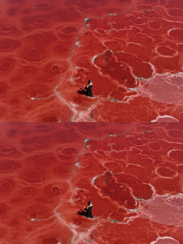 內蒙古巴丹吉林沙漠。