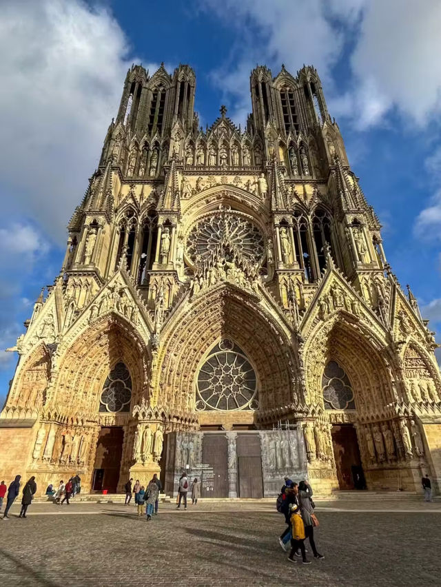 Visited Reims Cathedral, France 🇫🇷 