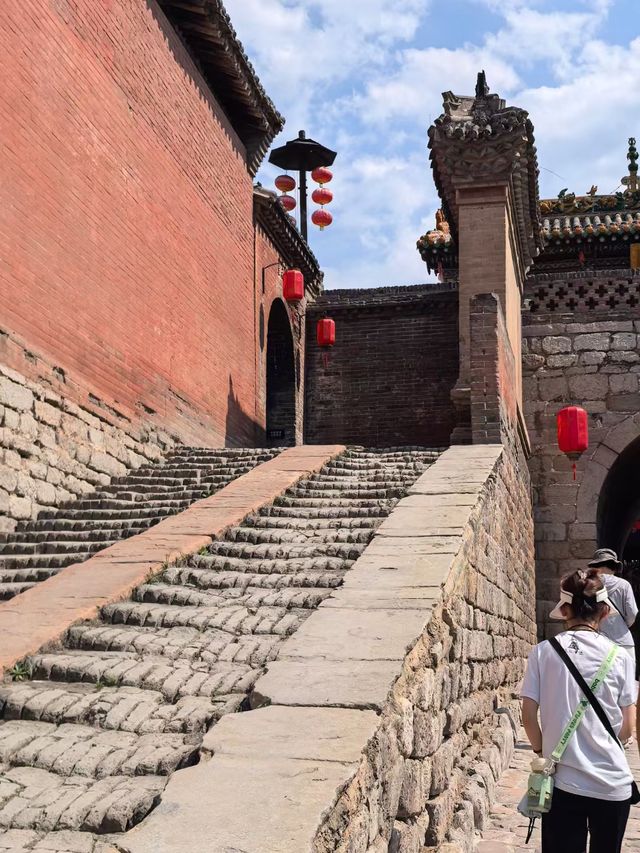張壁古堡。