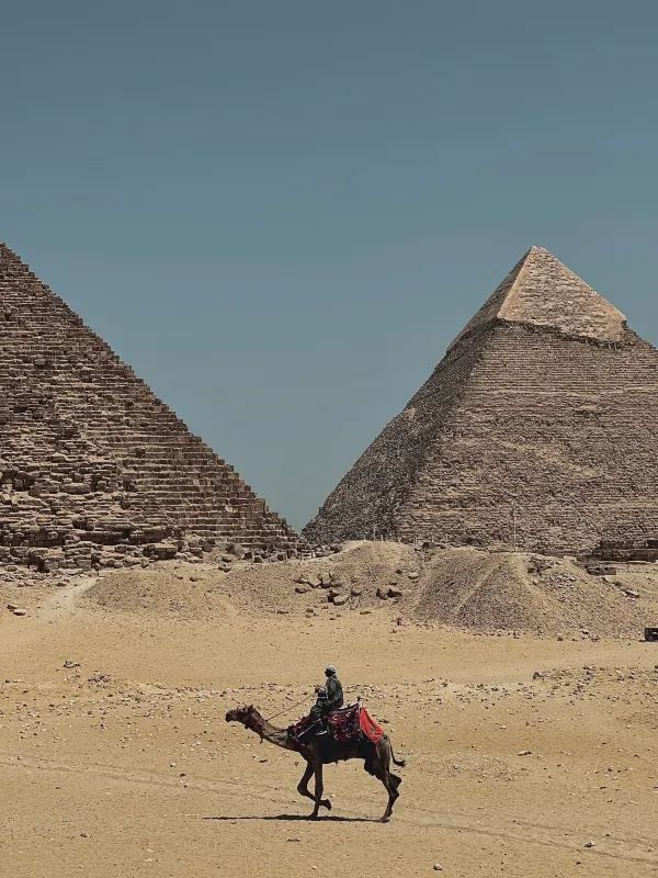 Best Route to Explore the Giza Pyramids 🐫