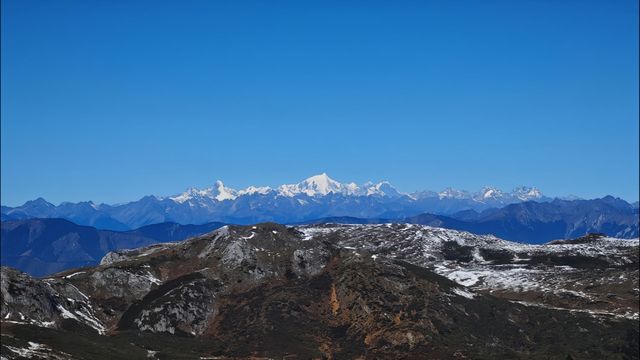 香格里拉石卡雪山一日遊攻略