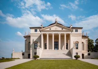 Villa Palladio in Treviso: Discover the Classical Elegance of Veneto
